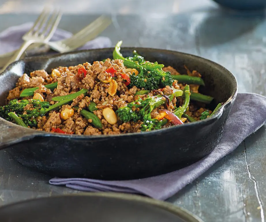 spicy-stir-fried-pork-mince-with-greens