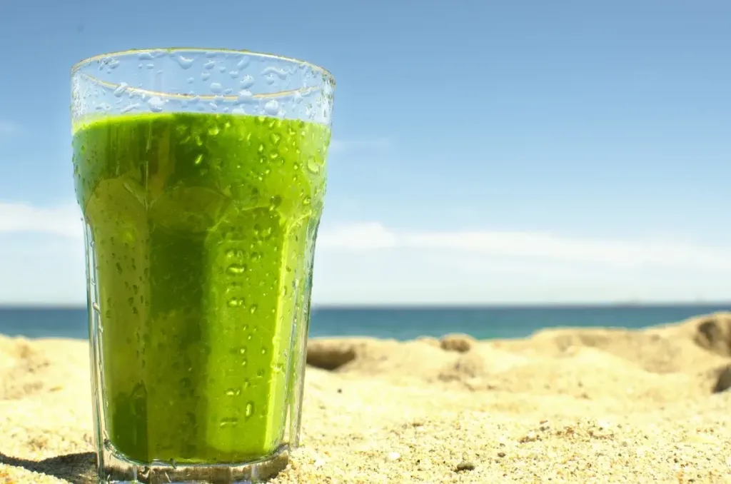 spinach-banana-smoothie