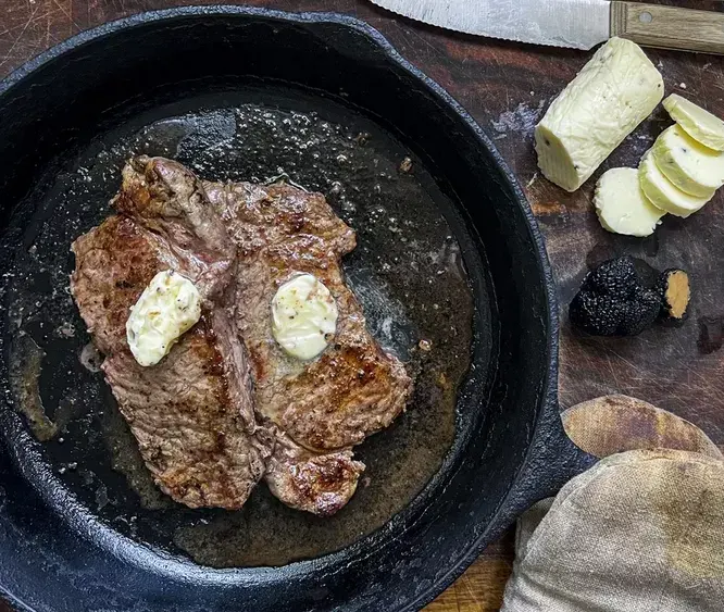 steaks-with-truffle-butter