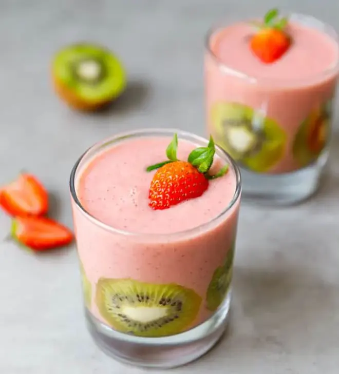 strawberry-banana-and-kiwi-smoothie