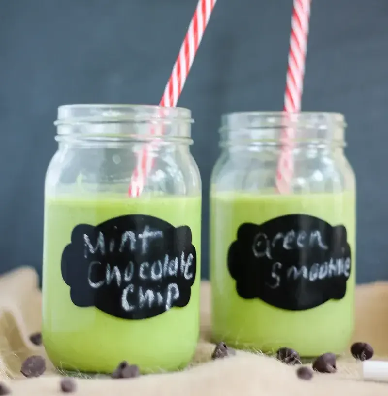 super-food-mint-cacao-nib-green-smoothie