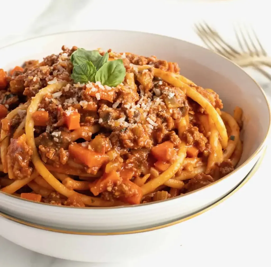 the-best-bucatini-bolognese