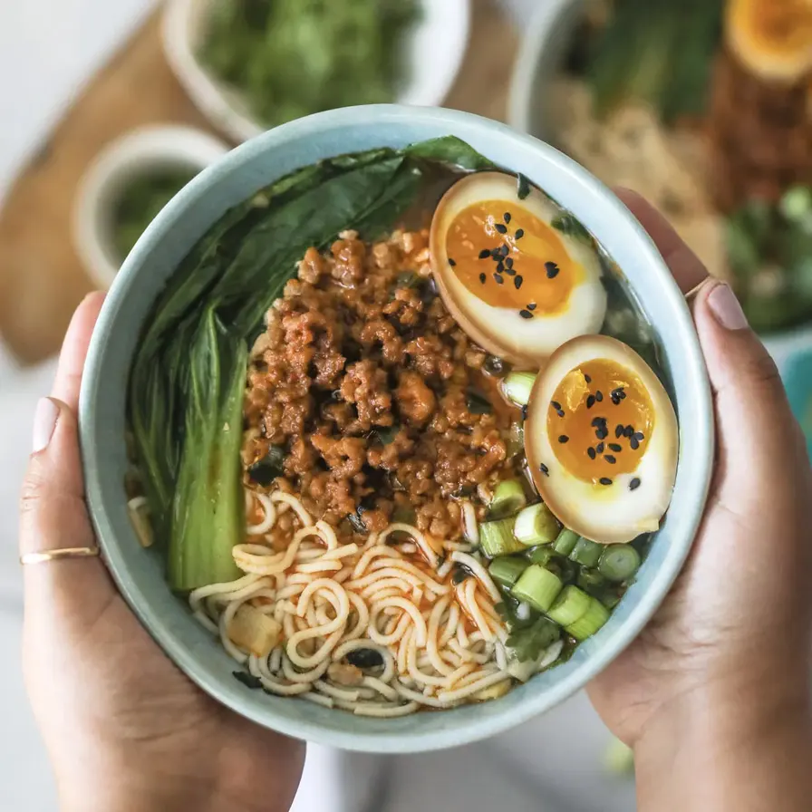 the-best-garlic-noodle-soup-with-spicy-ground-pork