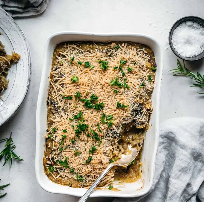 vegan-spaghetti-squash-casserole-with-mushrooms