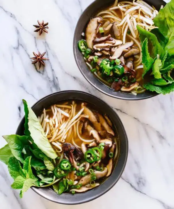 vegetarian-pho-(vietnamese-noodle-soup)