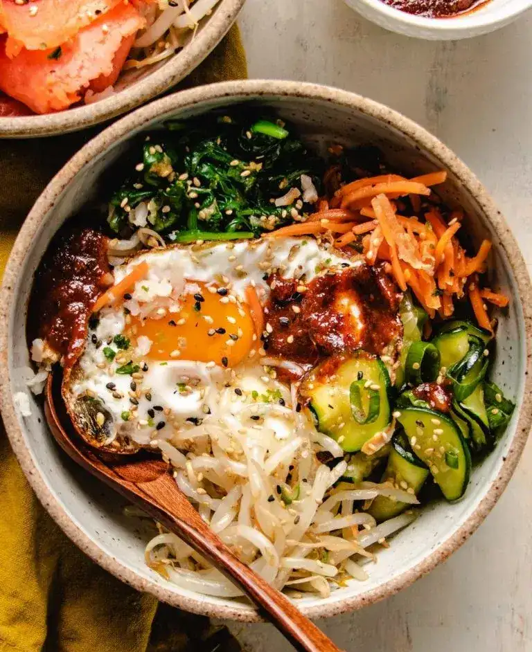 veggie-bibimbap-(korean-rice-bowl)