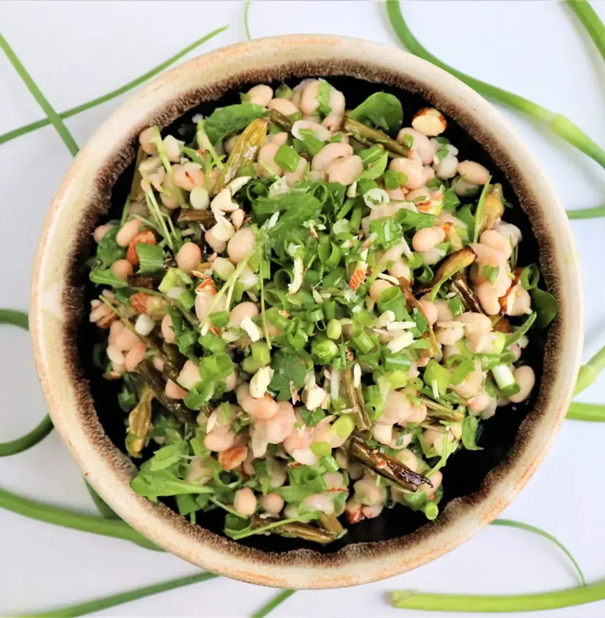 white-bean-salad-with-garlic-scapes